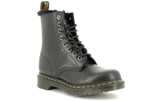 DR MARTENS 1460 SERENA<br>Noir