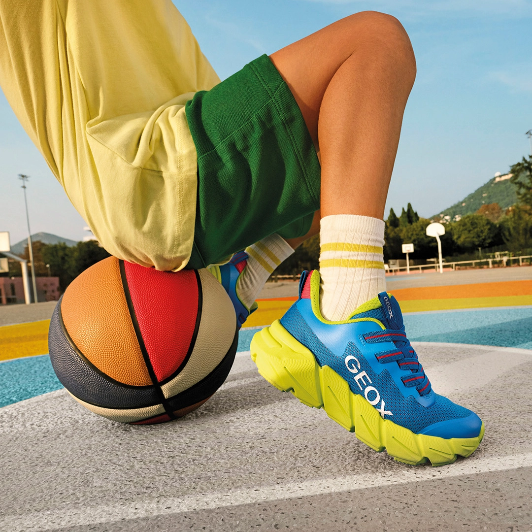Paire de sneakers Geox pour enfant, avec des coloris mix pour fille ou garçon.