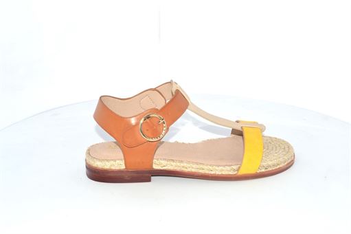 Armistice nu pied rio sunset w jaune