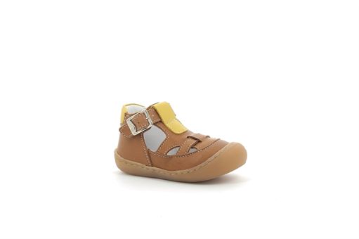 Bellamy nu pied stan camel