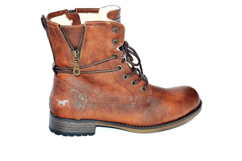 yellow soulier bebe